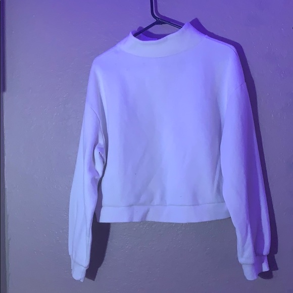 Cropped sweater - Picture 2 of 5